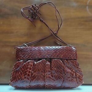 Vtg 1960 whiskey brown snakeskin cord strap shoulder bag